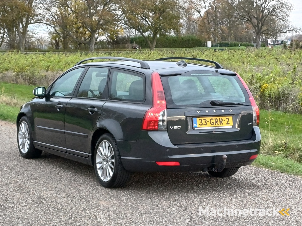 Volvo V50 2.4 Momentum /Goed onderhouden!/Leder/Trekh./Xenon/4-S/