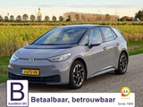 Minituur van Volkswagen ID.3 First 58 kWh /Lichte rijdbare schade rechts achter/