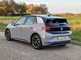 Minituur van Volkswagen ID.3 First 58 kWh /Lichte rijdbare schade rechts achter/