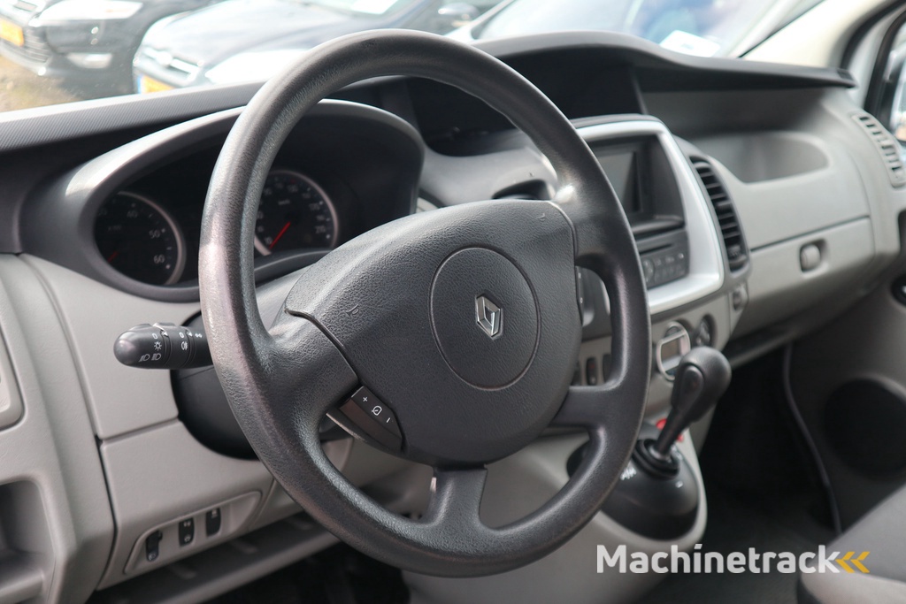 Renault Trafic 2.5 dCi T29 L1H1 | Navigatie | Automaat | Climate Control | APK 04-10-2025 |