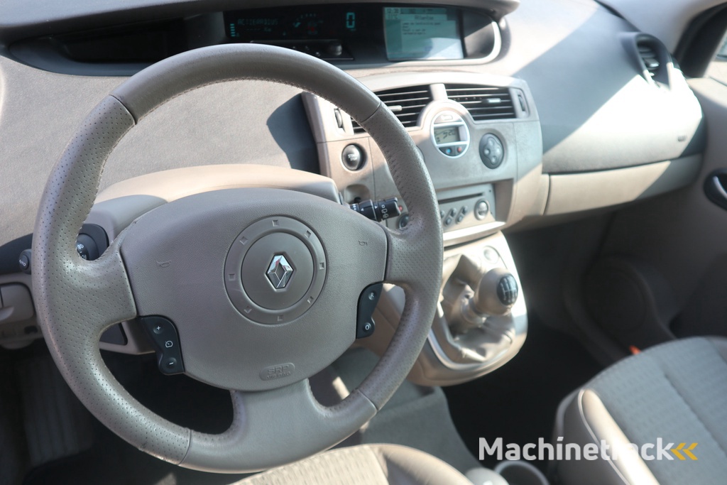 Renault Scénic 2.0-16V Privilège Luxe | Navi | Automatische Airco | Schuif- Kanteldak