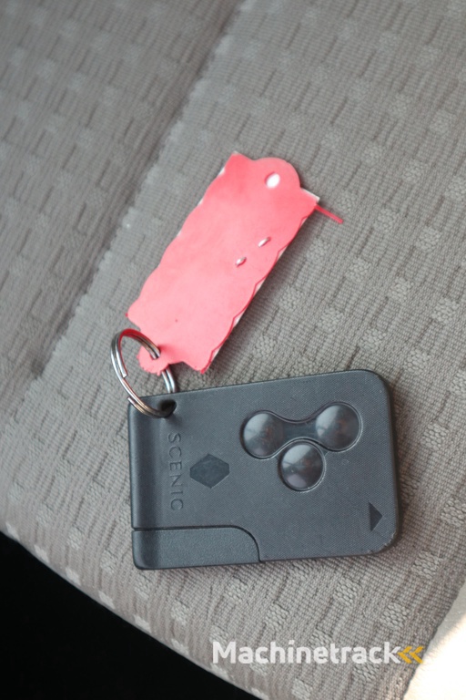 Renault Scénic 2.0-16V Privilège Luxe | Navi | Automatische Airco | Schuif- Kanteldak