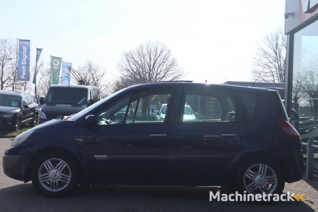 Renault Scénic 2.0-16V Privilège Luxe | Navi | Automatische Airco | Schuif- Kanteldak