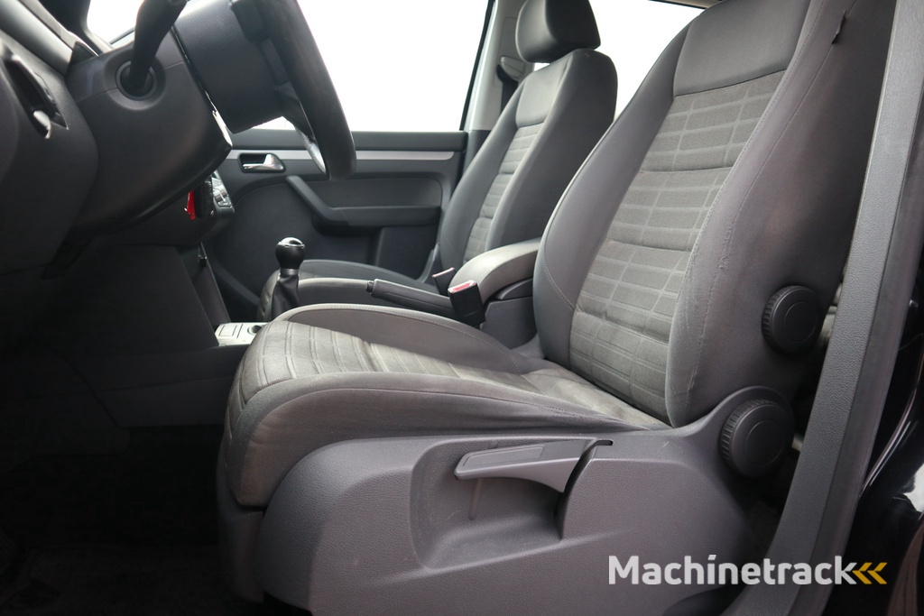 Volkswagen Touran 2.0-16V FSI Business | Zo Mee | Inruilkoopje