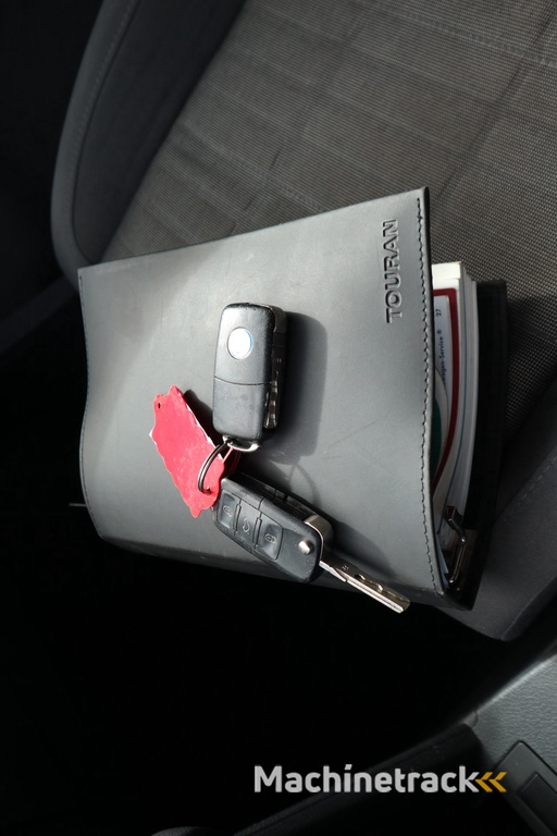 Volkswagen Touran 2.0-16V FSI Business | Zo Mee | Inruilkoopje