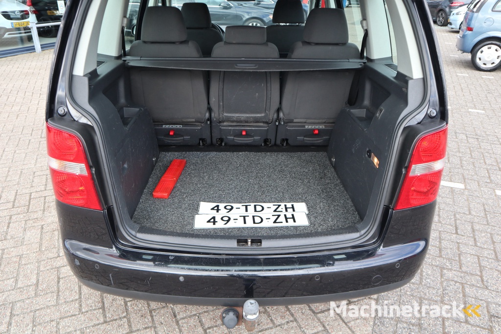 Volkswagen Touran 2.0-16V FSI Business | Zo Mee | Inruilkoopje