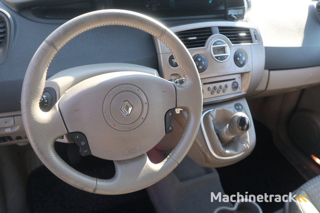 Renault Scénic 2.0-16V Privilège Luxe | Zo Mee | Lees Tekst | Read Text