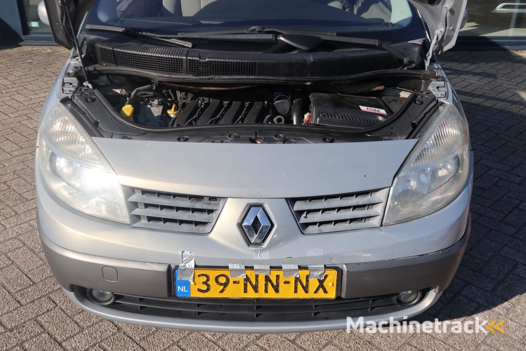 Renault Scénic 2.0-16V Privilège Luxe | Zo Mee | Lees Tekst | Read Text