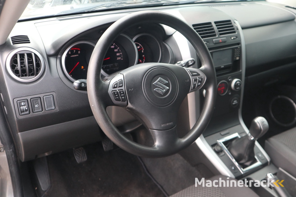 Suzuki Grand Vitara 2.0-16V Exclusive | Trekhaak | Airco | Lichtmetaal