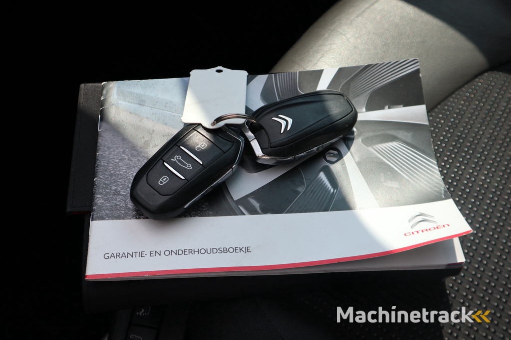 Citroën Grand C4 Picasso 1.6 THP Business | Zo Mee | Lees Tekst | Read Text