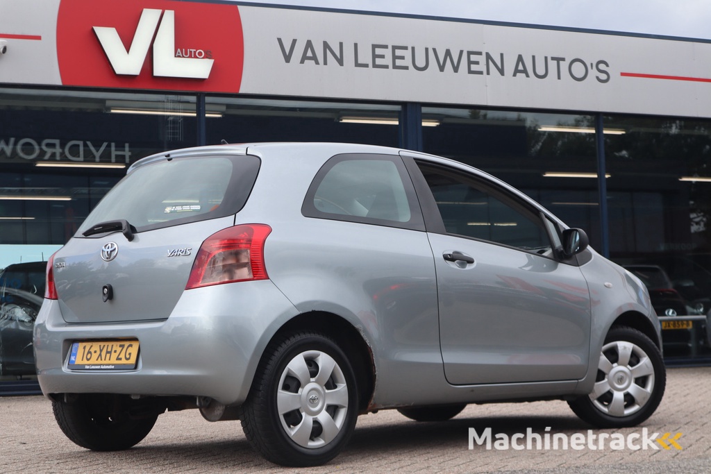 Toyota Yaris 1.0 VVTi Terra | Zuinig Rijden | Radio CD |