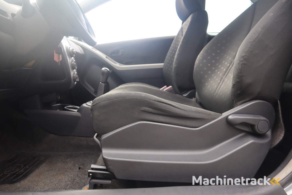 Toyota Yaris 1.0 VVTi Terra | Zuinig Rijden | Radio CD |