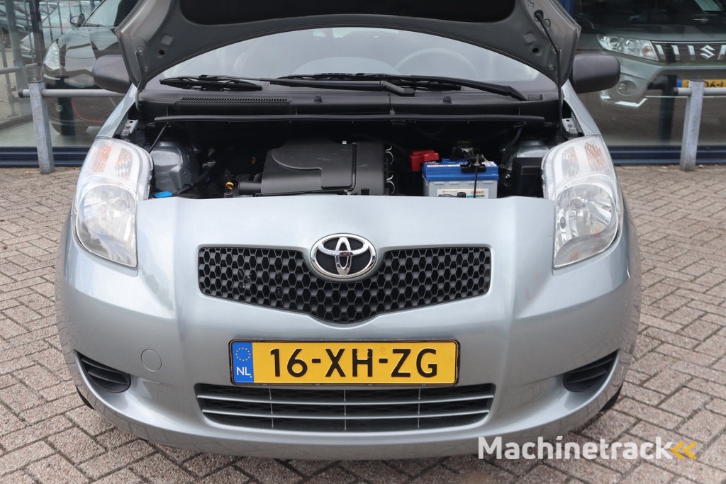 Toyota Yaris 1.0 VVTi Terra | Zuinig Rijden | Radio CD |