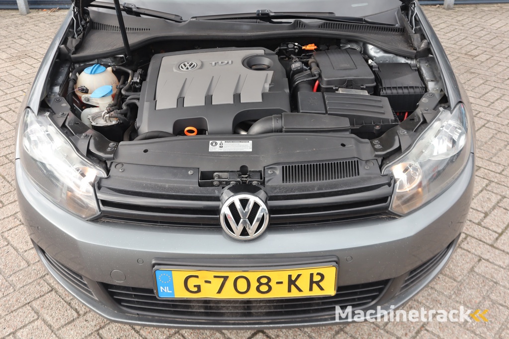 Volkswagen Golf Variant 1.6 TDI Trendline BlueMotion | Navigatie | Trekhaak | Cruise