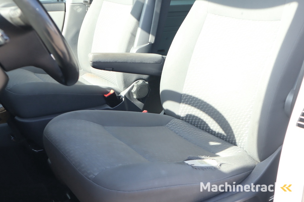 Volkswagen Transporter 2.0 TDI L2H1 DC Comfortline | Dubbele cabine | Cruise | Automaat |