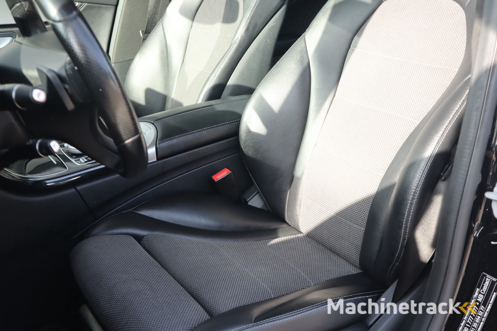 Mercedes-Benz C-klasse 180 Ambition | Cruise | Elektrische voorstoelen | Parkeerassistent |