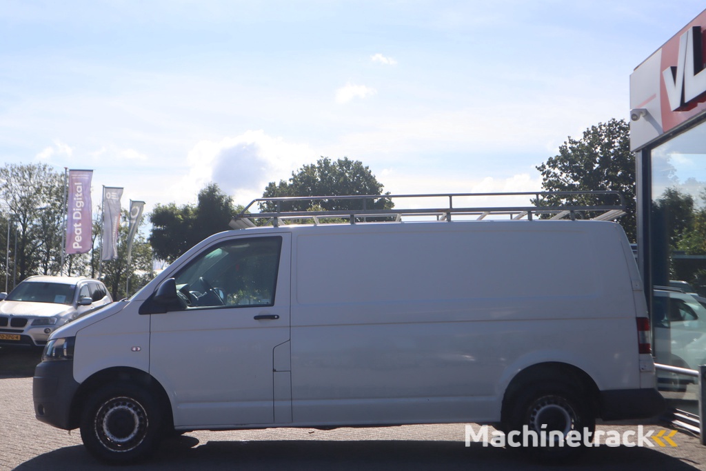 Volkswagen Transporter 2.0 TDI L2H1 BM DC Budgetline | Airco | Cruise | Trekhaak
