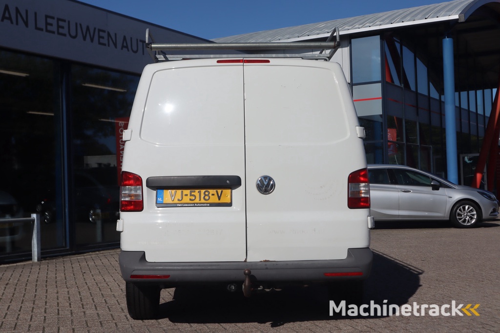 Volkswagen Transporter 2.0 TDI L2H1 BM DC Budgetline | Airco | Cruise | Trekhaak