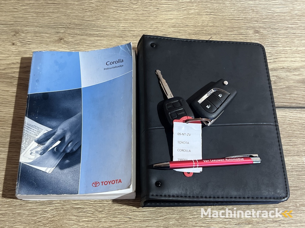 Toyota Corolla 1.4 VVT-i Linea Terra | Airco | Trekhaak | Lichtmetaal