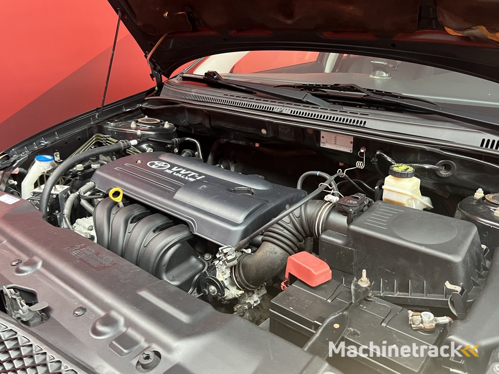 Toyota Corolla 1.4 VVT-i Linea Terra | Airco | Trekhaak | Lichtmetaal