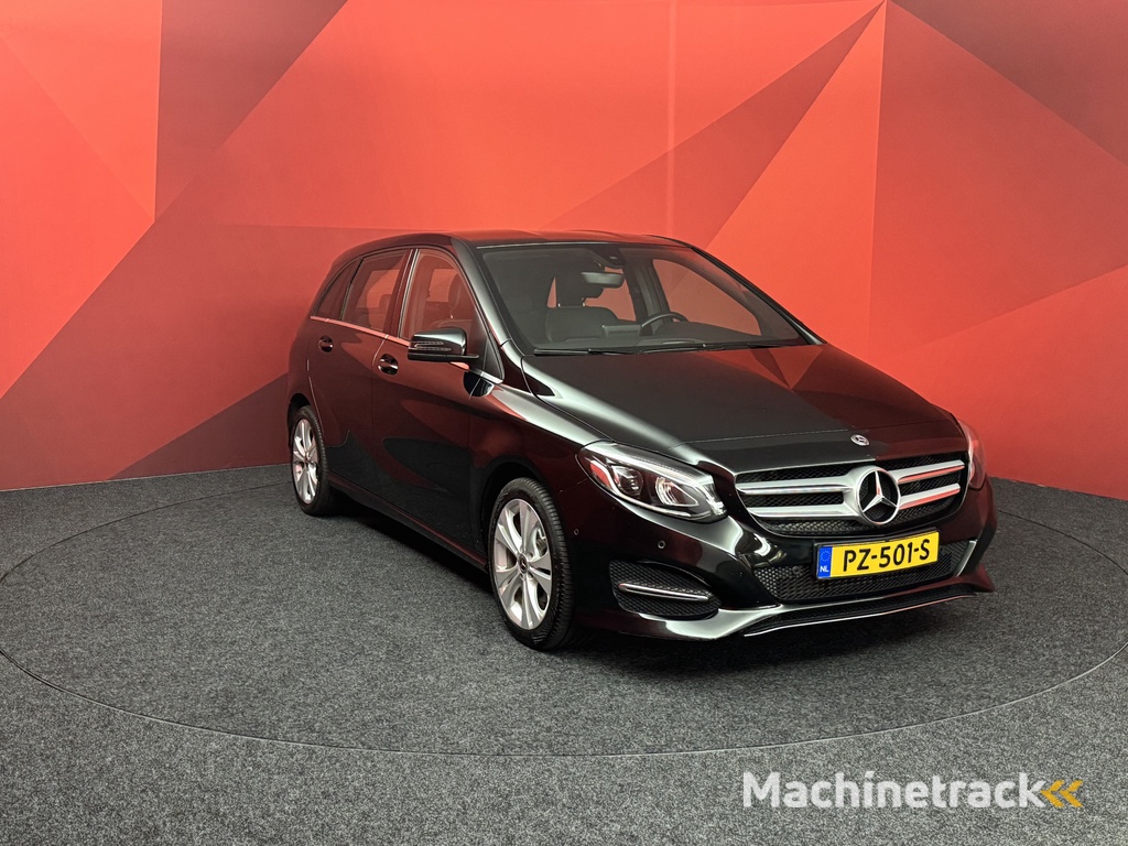 Mercedes-Benz B-klasse 180 Ambition | Automaat | Half leer | Camera | Trekhaak | Led