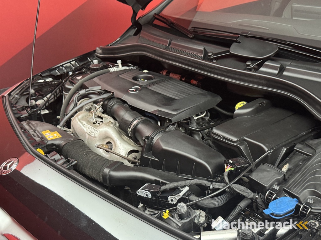 Mercedes-Benz B-klasse 180 Ambition | Automaat | Half leer | Camera | Trekhaak | Led