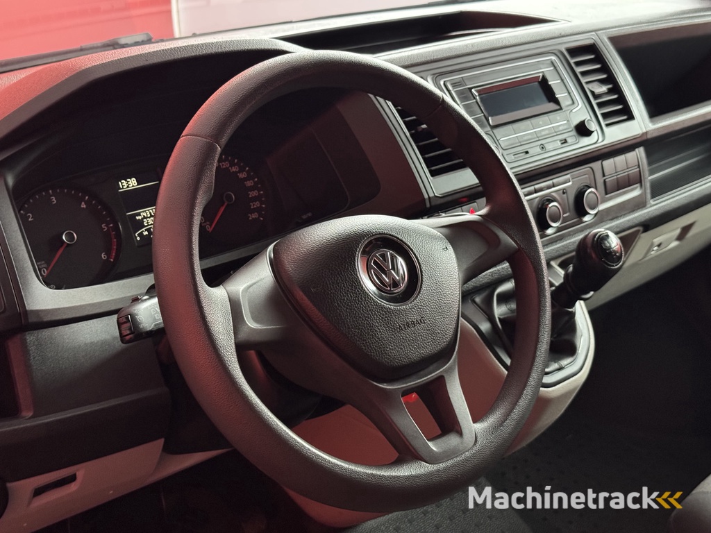 Volkswagen Transporter 2.0 TDI L1H1 Economy Business | Airco | Trekhaak |