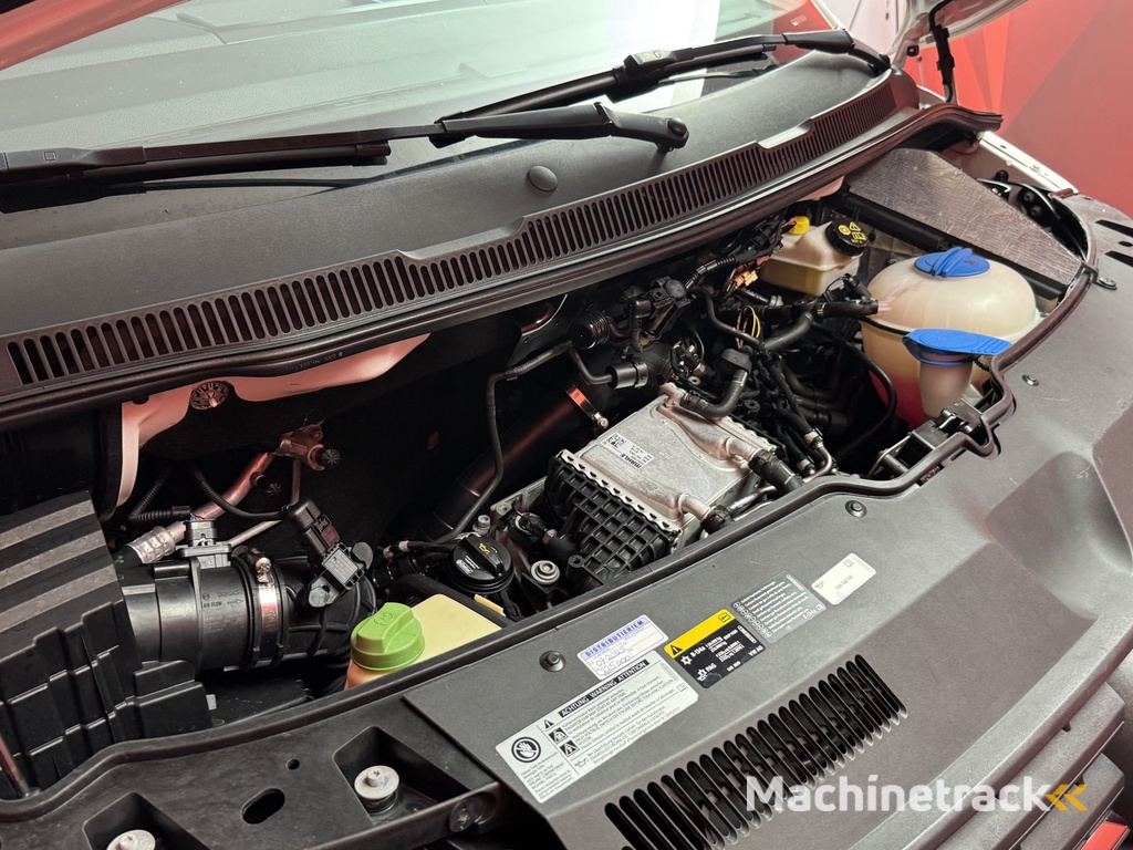 Volkswagen Transporter 2.0 TDI L1H1 Economy Business | Airco | Trekhaak |