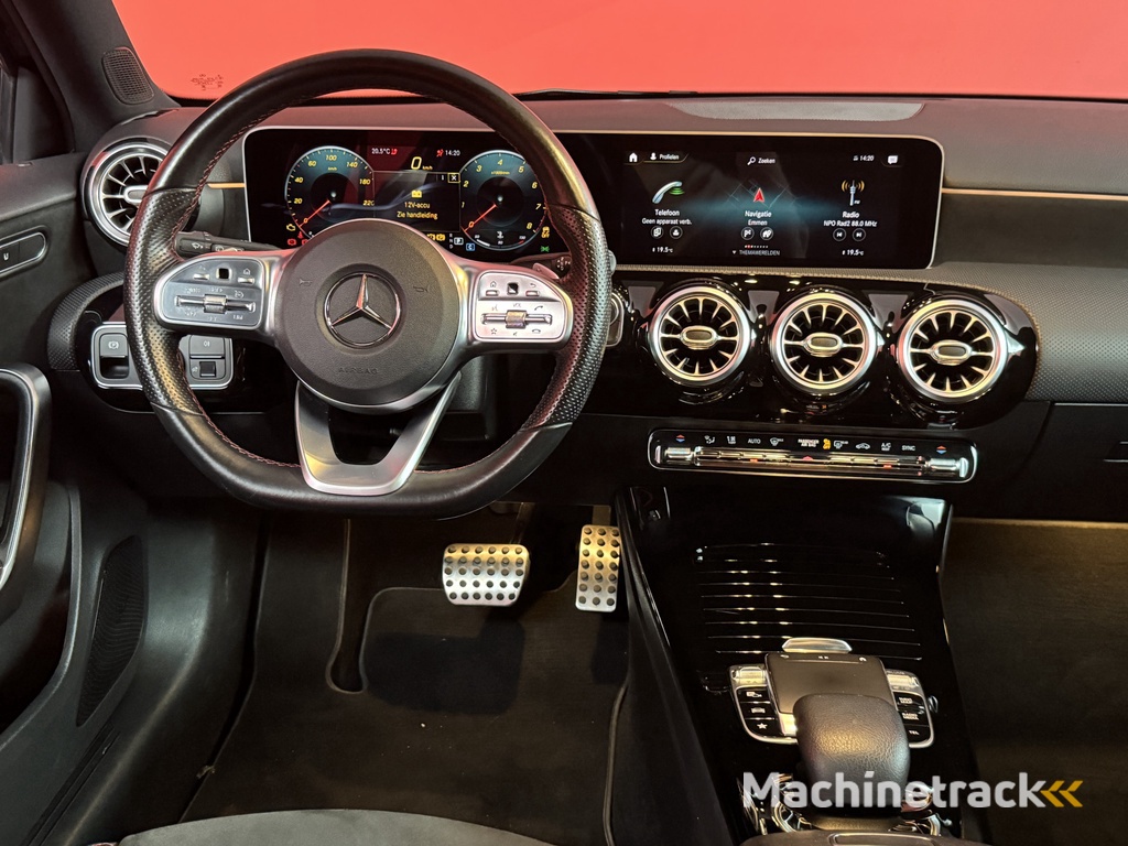 Mercedes-Benz A-klasse 200 | BTW Auto | Fender Audio | Widescreen | Sfeerverlichting |