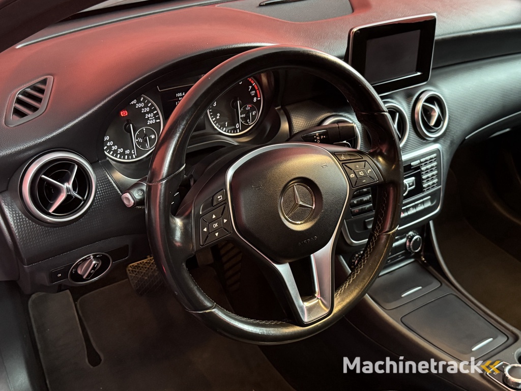 Mercedes-Benz A-klasse 180 Ambition | Automaat | Trekhaak | Navi