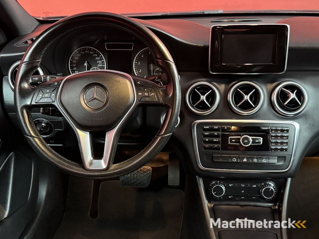 Mercedes-Benz A-klasse 180 Ambition | Automaat | Trekhaak | Navi