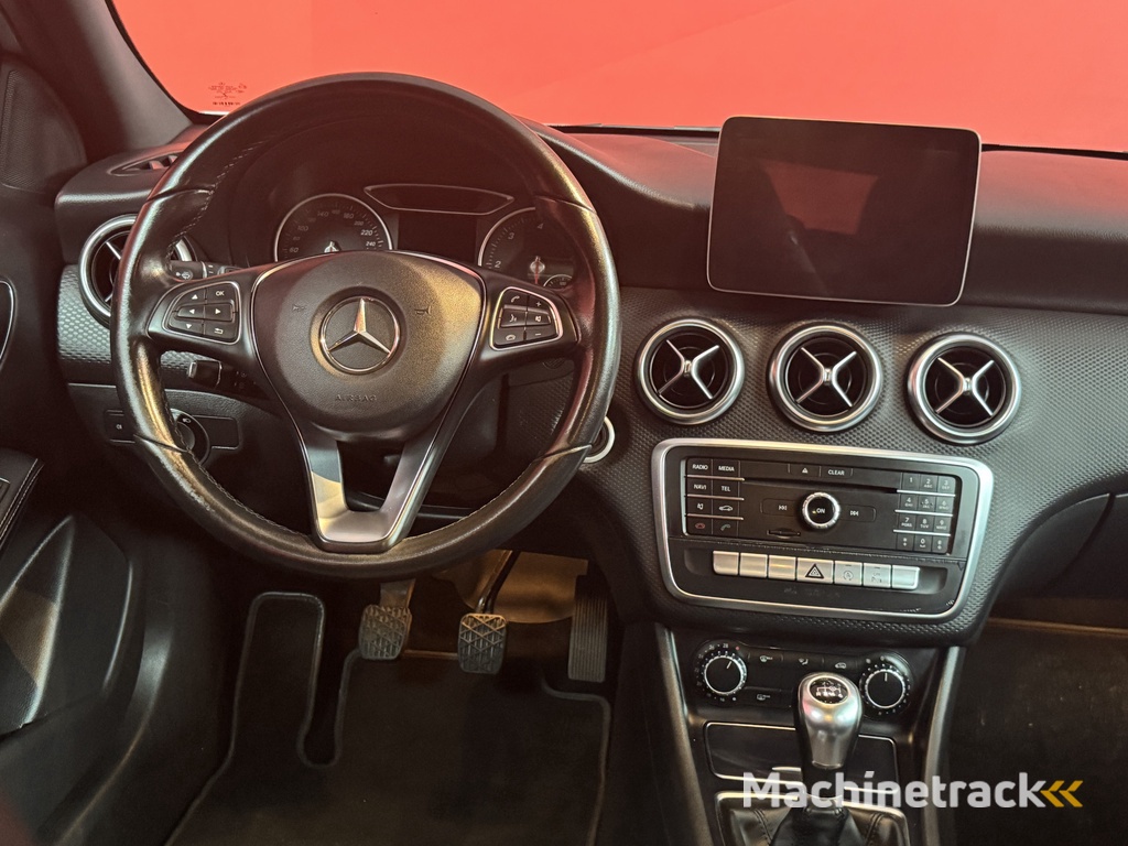Mercedes-Benz A-klasse 180 d Lease Edition Plus | Navi | Half leder | Cruise