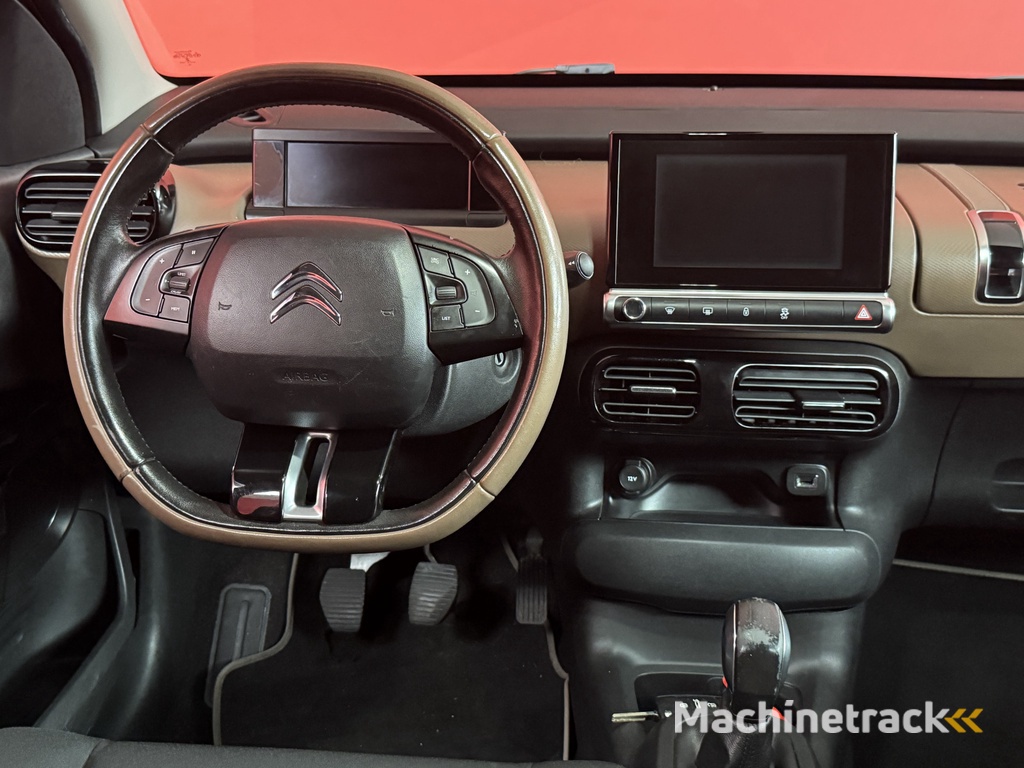 Citroën C4 Cactus 1.2 VTi Feel | Trekhaak | Distributie V.V. | Cruise