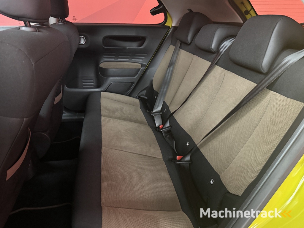 Citroën C4 Cactus 1.2 VTi Feel | Trekhaak | Distributie V.V. | Cruise