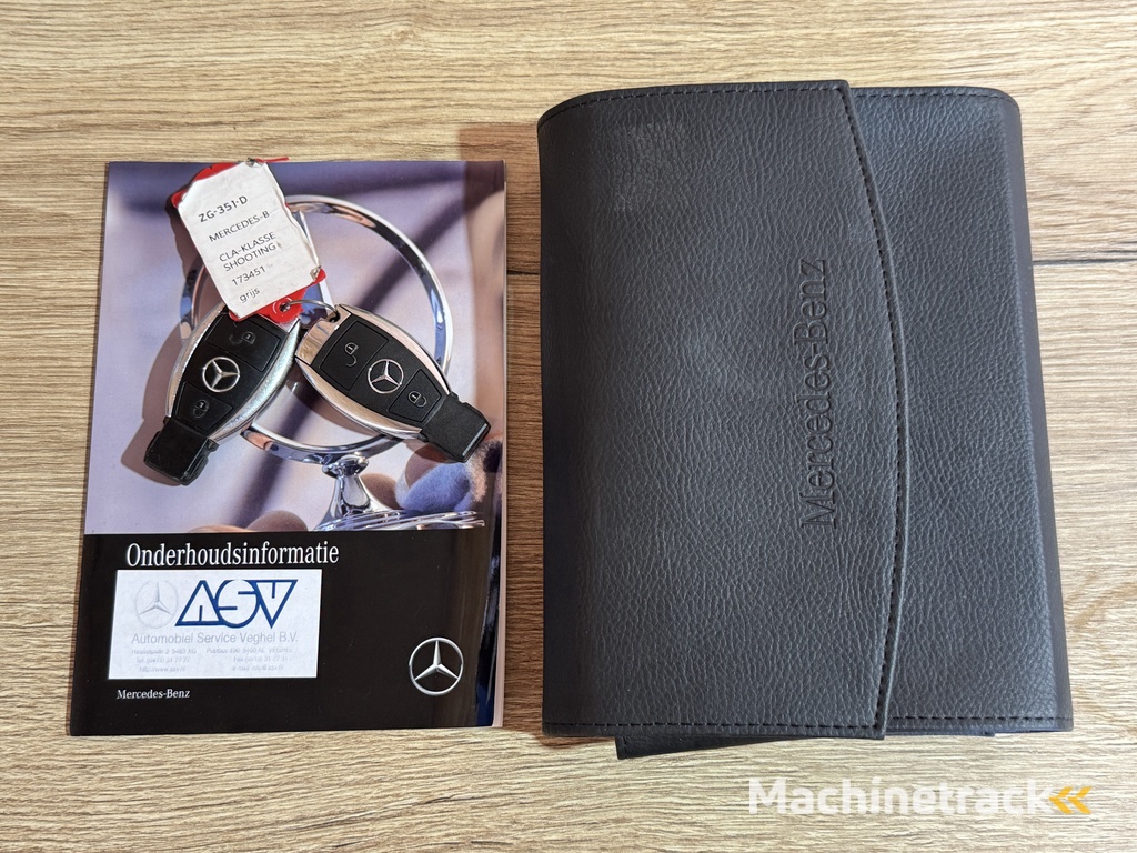 Mercedes-Benz CLA-klasse Shooting Brake 180 Business Solution AMG Night Upgrade | Panorama | Automaat | Stoelverwarming