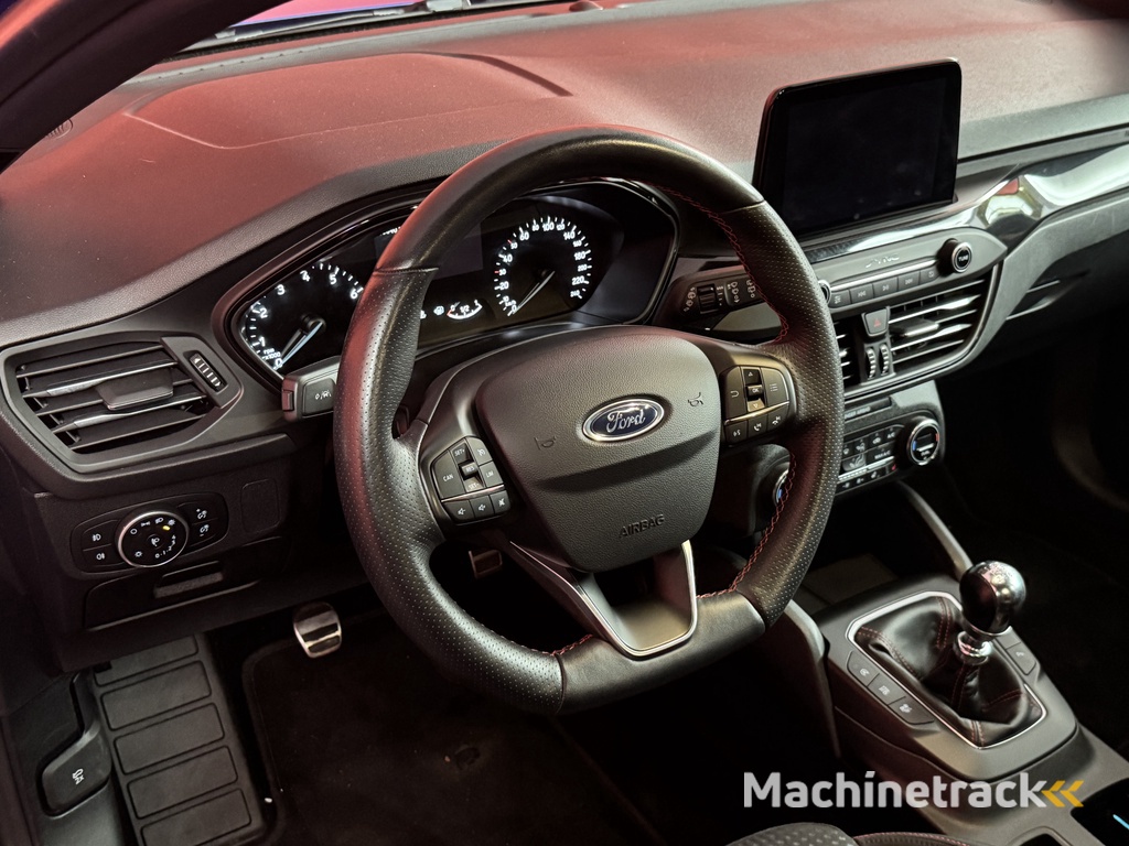 Ford Focus Wagon 1.0 EcoBoost ST Line Business | Cruise | Winterpakket | Sensoren