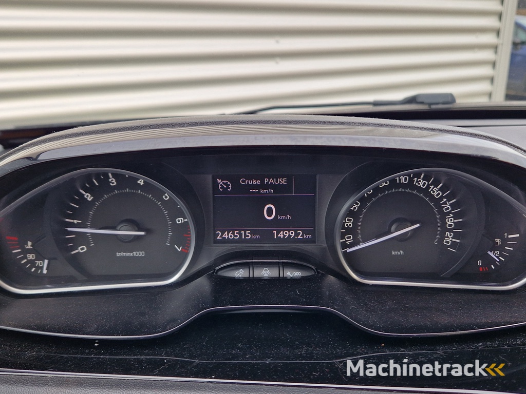 Peugeot 208 1.4 VTi Griffe | Nieuw Binnen! | Navi | Clima | Leer