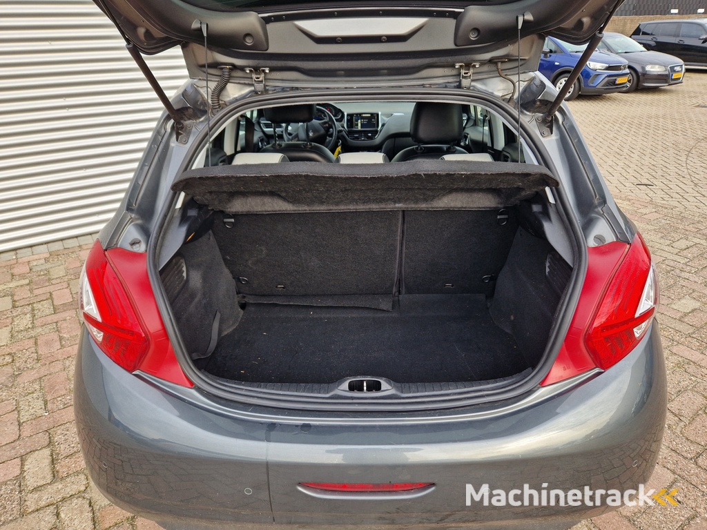 Peugeot 208 1.4 VTi Griffe | Nieuw Binnen! | Navi | Clima | Leer