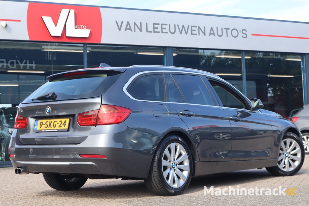 BMW 3-serie Touring 318d High Executive | Pano | Stoelverwarming | Automaat