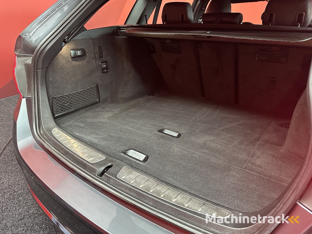 BMW 3-serie Touring 320d EDE Luxury Edition | Automaat | Stoelverwarming | Digi Dash