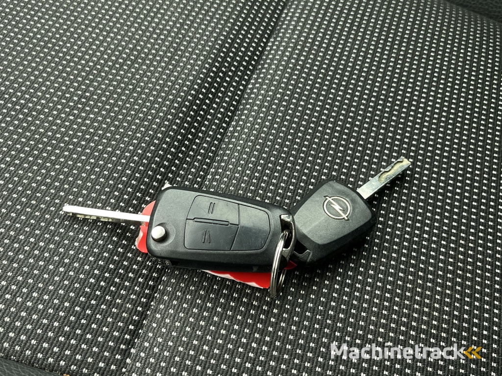 Opel Zafira 1.8 Executive | Nieuw Binnen! | Cruise | Trekhaak | Navi