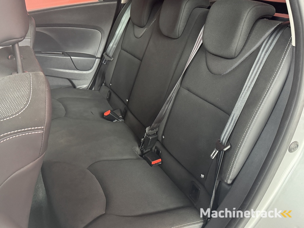 Renault Clio Estate 0.9 TCe Limited | Airco | Navi | Cruise