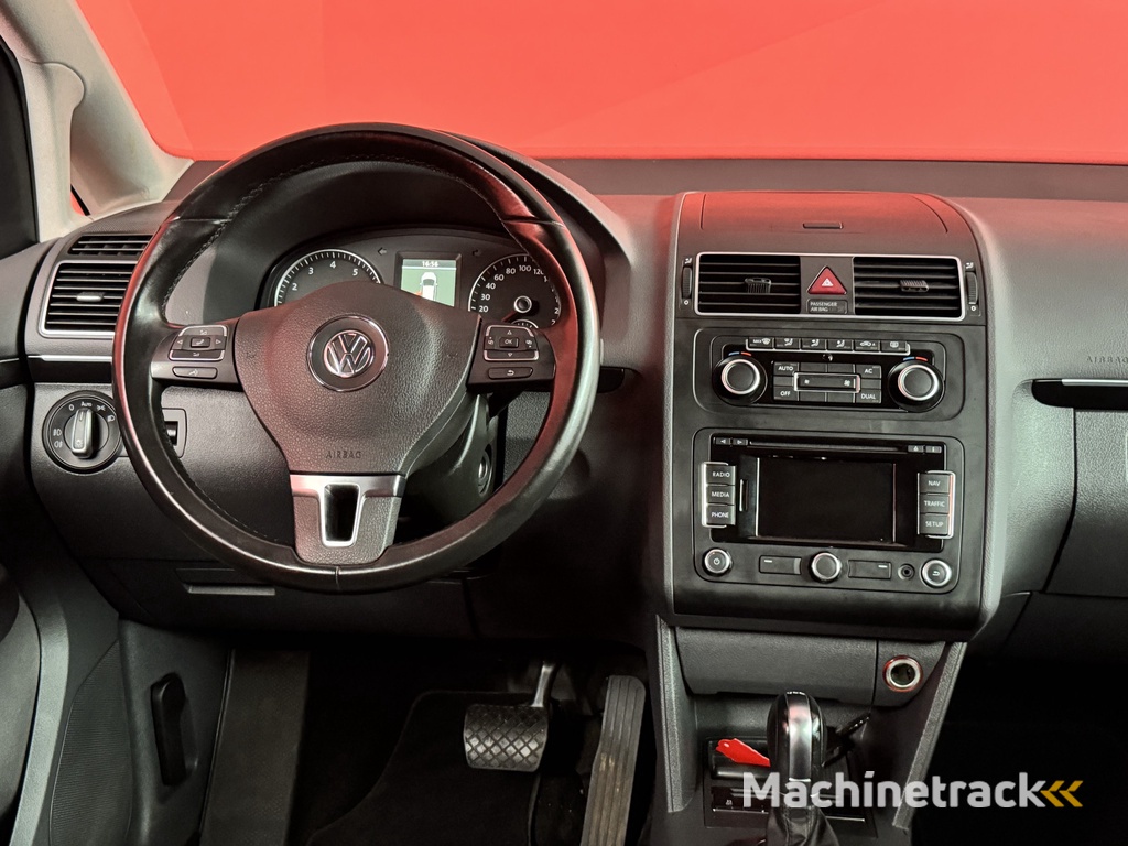 Volkswagen Touran 1.4 TSI Highline | Automaat | Navi | Trekhaak | 170PK