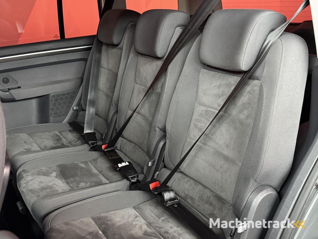 Volkswagen Touran 1.4 TSI Highline | Automaat | Navi | Trekhaak | 170PK