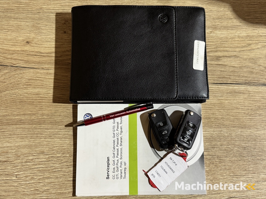 Volkswagen Touran 1.4 TSI Highline | Automaat | Navi | Trekhaak | 170PK