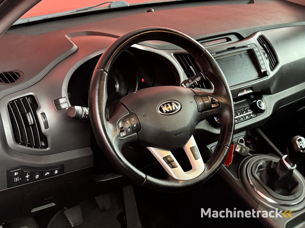 Kia Sportage 1.6 GDI 20th Anniversary | Navigatie | Climate Control | Trekhaak | APK 27-06-2026 |