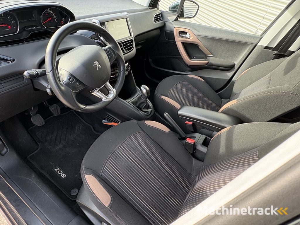 Peugeot 208 1.2 VTi Allure | Nieuw Binnen! | Clima | Cruise