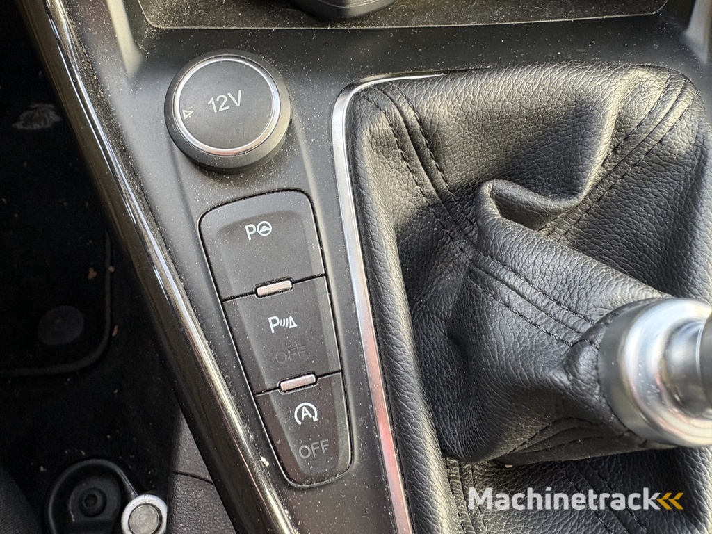 Ford Focus Wagon 1.5 Titanium | Nieuw Binnen! | Cruise | Navi | Clima