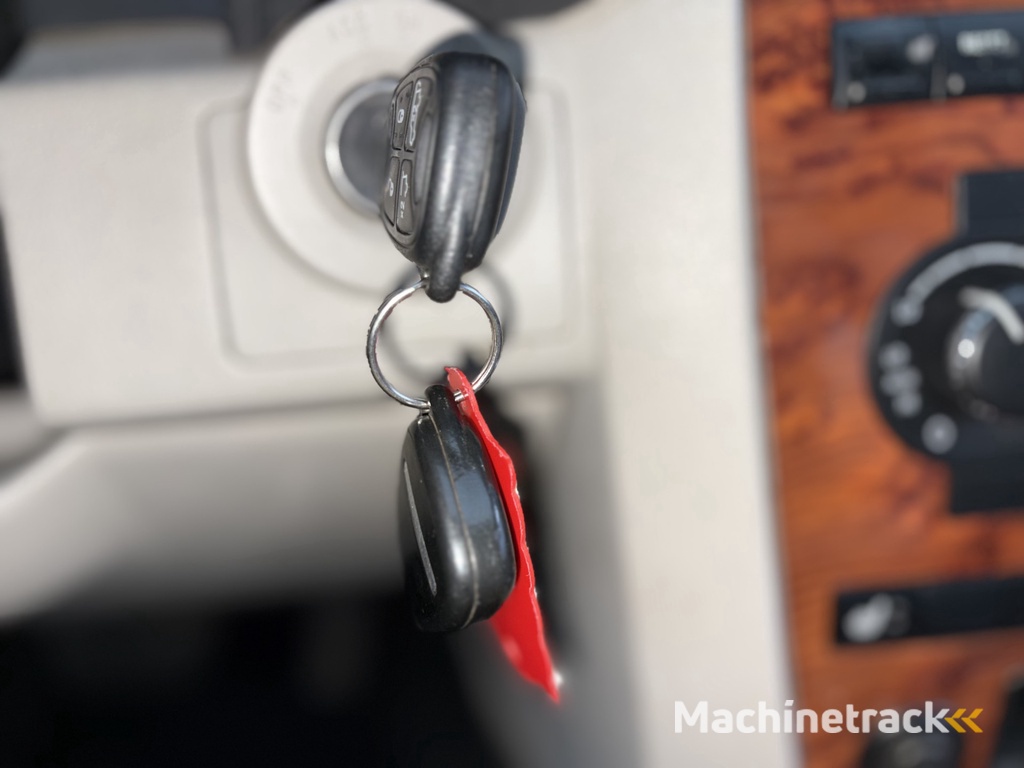 Jeep Commander 3.0 CRD Limited | Nieuw Binnen! | Zo mee | Lees text | Read Text