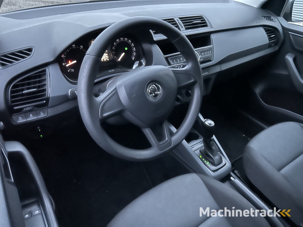 ŠKODA Fabia 1.2 TSI Active | Nieuw Binnen! | Automaat | Airco | Trekhaak | APK 06-11-2026 |